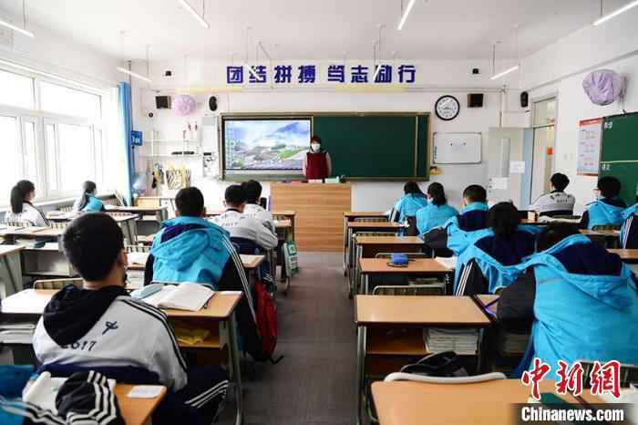 吉林一中高三课堂。吉林一中提供 经历超长假期的高三学子:珍惜开学即冲刺的备考时光